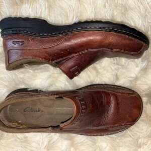 Clarks Men’s Brown Leather Slip-On Loafers